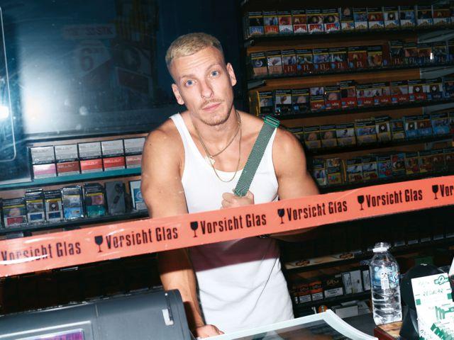 Felix Lobrecht - SELL OUT