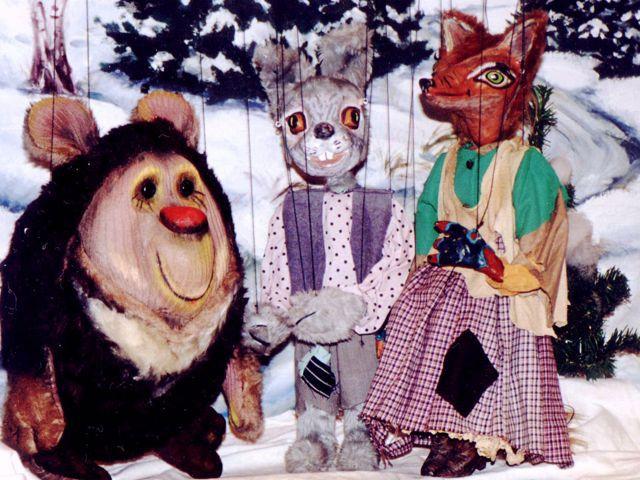 Es klopft bei Wanja in der Nacht (Eine Wintergeschichte) - Ludwigsburger Marionettentheater